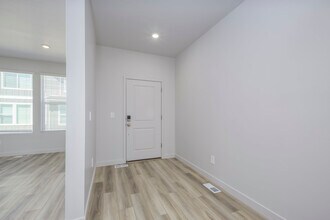10017 N Basalt Dr in Highland, UT - Foto de edificio - Building Photo