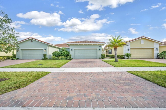 24061 SW Firenze Wy in Port St. Lucie, FL - Building Photo - Building Photo