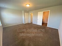 1800 Sussex St photo'