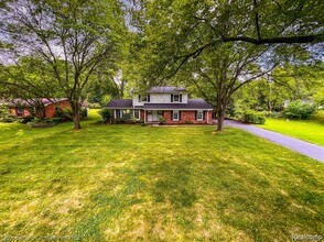 126 Orchardale Dr in Rochester Hills, MI - Building Photo - Building Photo