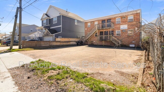 3805 Pleasant Ave