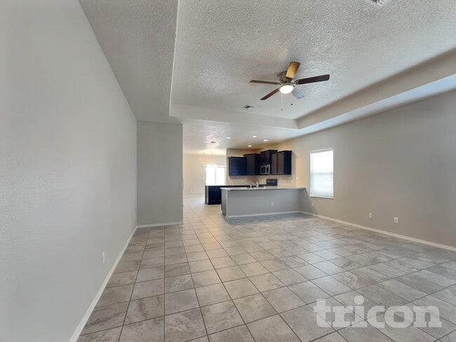 7033 Mountain Hawk Loop NE in Rio Rancho, NM - Building Photo - Building Photo