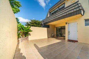 8745 SW 137th Ave in Miami, FL - Building Photo
