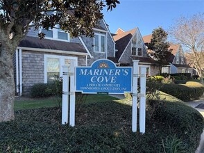 2 Mariners Cv N in New Orleans, LA - Building Photo - Building Photo