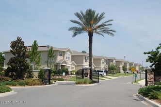 1500 Calming Water Dr in Fleming Island, FL - Building Photo - Building Photo