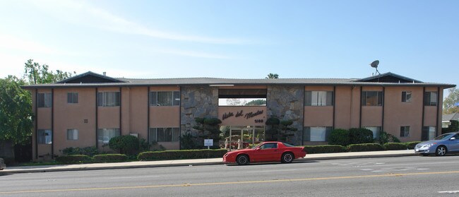 Vista Del Montes in Pasadena, CA - Foto de edificio - Building Photo
