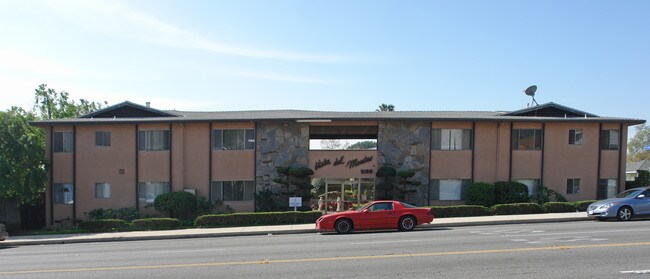 Vista Del Montes in Pasadena, CA - Building Photo - Building Photo