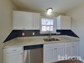 362 Park Ct N in La Vergne, TN - Building Photo - Building Photo