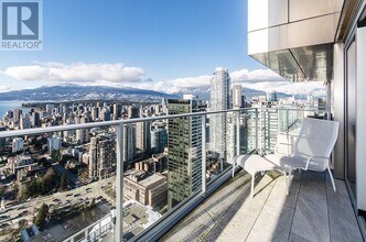 1480-1480 Howe St in Vancouver, BC - Building Photo - Building Photo