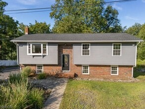 13 Susquehanna Ln in Knowlton Township, NJ - Building Photo - Building Photo