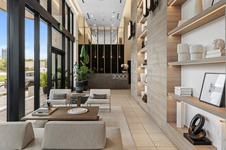 2000 Biscayne in Miami, FL - Foto de edificio - Interior Photo