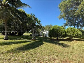 1503 NE 128th St in North Miami, FL - Building Photo - Building Photo