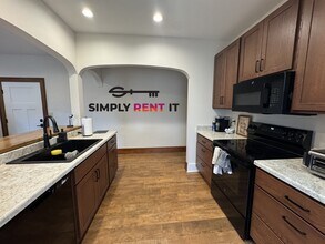 3226 West St in Ames, IA - Building Photo - Building Photo