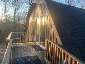 228 Hawthorn Rd in Claysville, PA - Building Photo - Building Photo