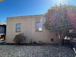 911 Santa Clara Ave-Unit -911B (Cottage) in Alameda, CA - Building Photo - Building Photo