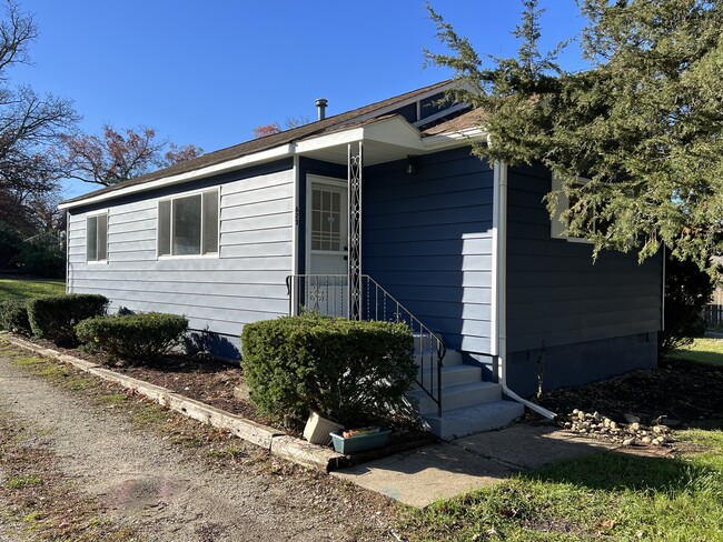 property at 623 Vincent Rd