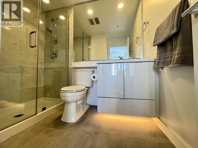 555 Sydney Ave. in Coquitlam, BC - Building Photo - Building Photo