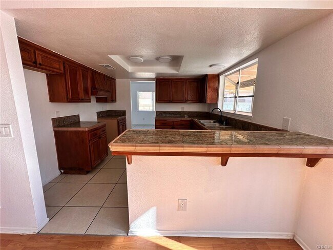 744 E Ave H10 in Lancaster, CA - Building Photo - Building Photo