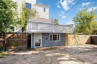 1711 Wentworth St in Houston, TX - Building Photo