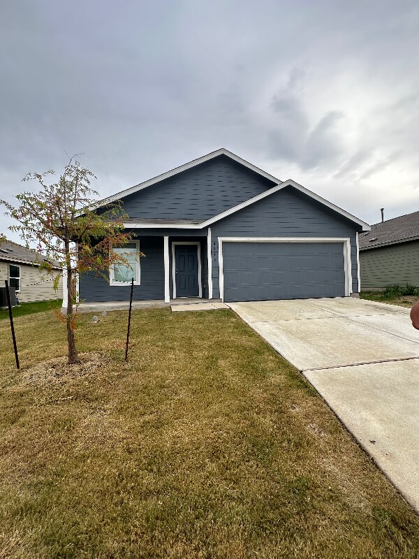 4918 Legacy Trl in Von Ormy, TX - Building Photo - Building Photo