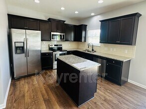 236 Gail Ln in Lenoir City, TN - Building Photo - Building Photo