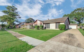 11527 Sagewillow Ln in Houston, TX - Building Photo - Building Photo