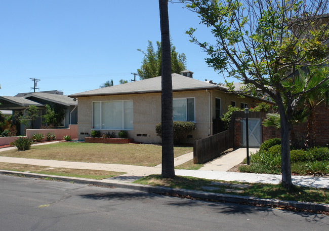 3560 Herman Ave in San Diego, CA - Foto de edificio - Building Photo