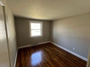 1 Berry St in Plainville, MA - Building Photo - Building Photo