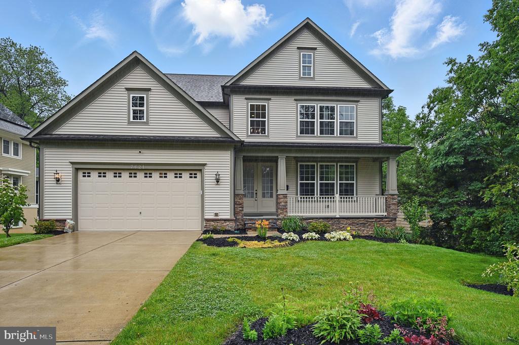 7621 Leonard Dr in Falls Church, VA - Building Photo