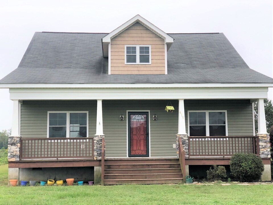 416 True Vine Rd in Pikeville, NC - Building Photo
