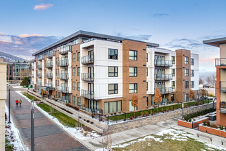 Legacy Square in Kamloops, BC - Building Photo - Building Photo