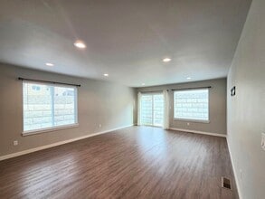 2205 SE Marlette Rd in Wenatchee, WA - Building Photo - Building Photo