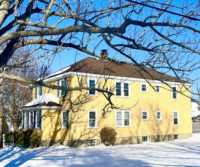 52 Old Fort Rd, Unit 2S