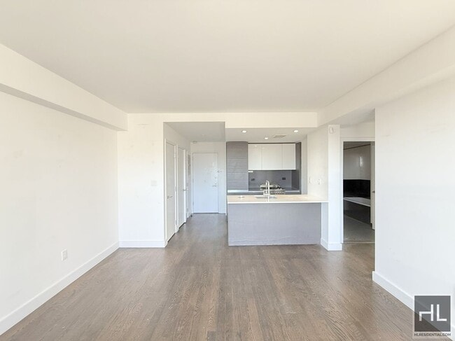 WEST END AVENUE in New York, NY - Building Photo - Building Photo