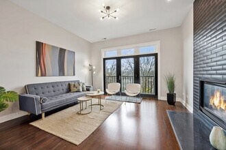 6620 S Kenwood Ave in Chicago, IL - Foto de edificio - Building Photo