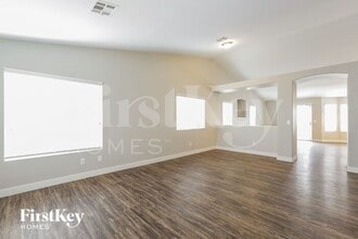 419 Drake St in Henderson, NV - Building Photo - Building Photo