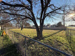 3277 Hidalgo Rd in Waxahachie, TX - Building Photo - Building Photo