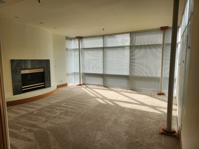 15422 Rose Rd SW, Unit A in Lakewood, WA - Foto de edificio - Building Photo