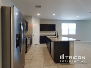 17915 N Nocera Rd in Maricopa, AZ - Foto de edificio - Building Photo