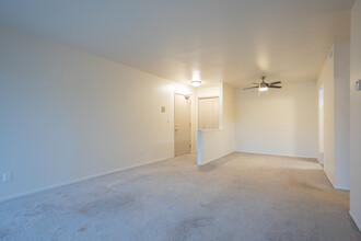 Hunters Ridge in Kentwood, MI - Building Photo - Interior Photo