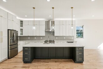 2611 Charlesgate Ave in Decatur, GA - Building Photo - Building Photo