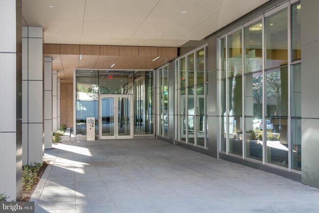 2501 M St NW in Washington, DC - Building Photo - Building Photo