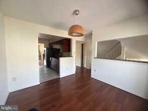 7712 Chatfield Ln in Ellicott City, MD - Building Photo - Building Photo