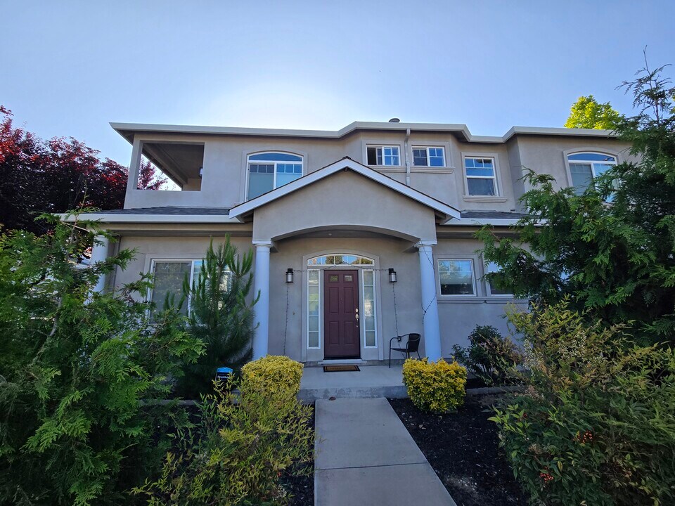3697 Sunshine Pl in San Jose, CA - Building Photo