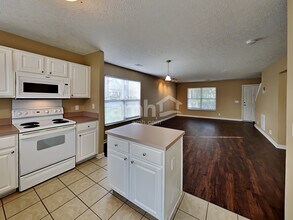 1700 Stone Hollow Ct in Hermitage, TN - Foto de edificio - Building Photo