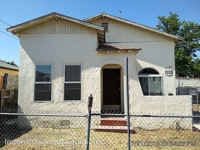 1129 W 109th Pl in Los Angeles, CA - Building Photo