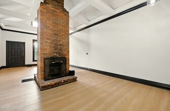 1819 S Preston St in Louisville, KY - Foto de edificio - Building Photo