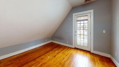 137 Calumet St, Unit 2 in Boston, MA - Building Photo - Building Photo