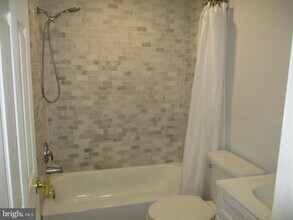 121 Hoover Ave in Hamilton Township, NJ - Building Photo - Building Photo