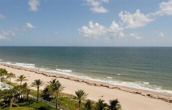 3200 N Ocean Blvd, Unit 801 in Fort Lauderdale, FL - Building Photo - Building Photo